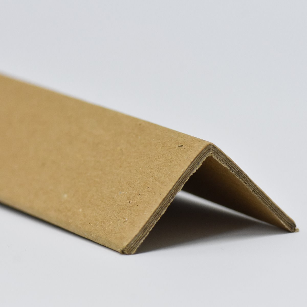Kutna letva 40x40x3 mm, 1800 mm