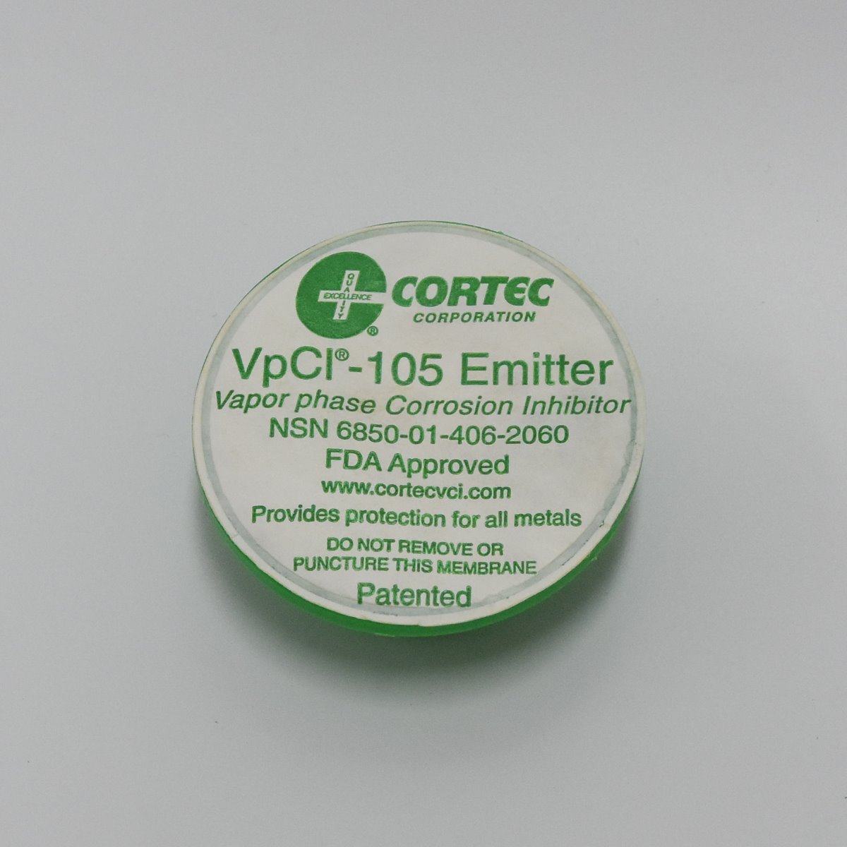 VpCI-105 plastični emiter